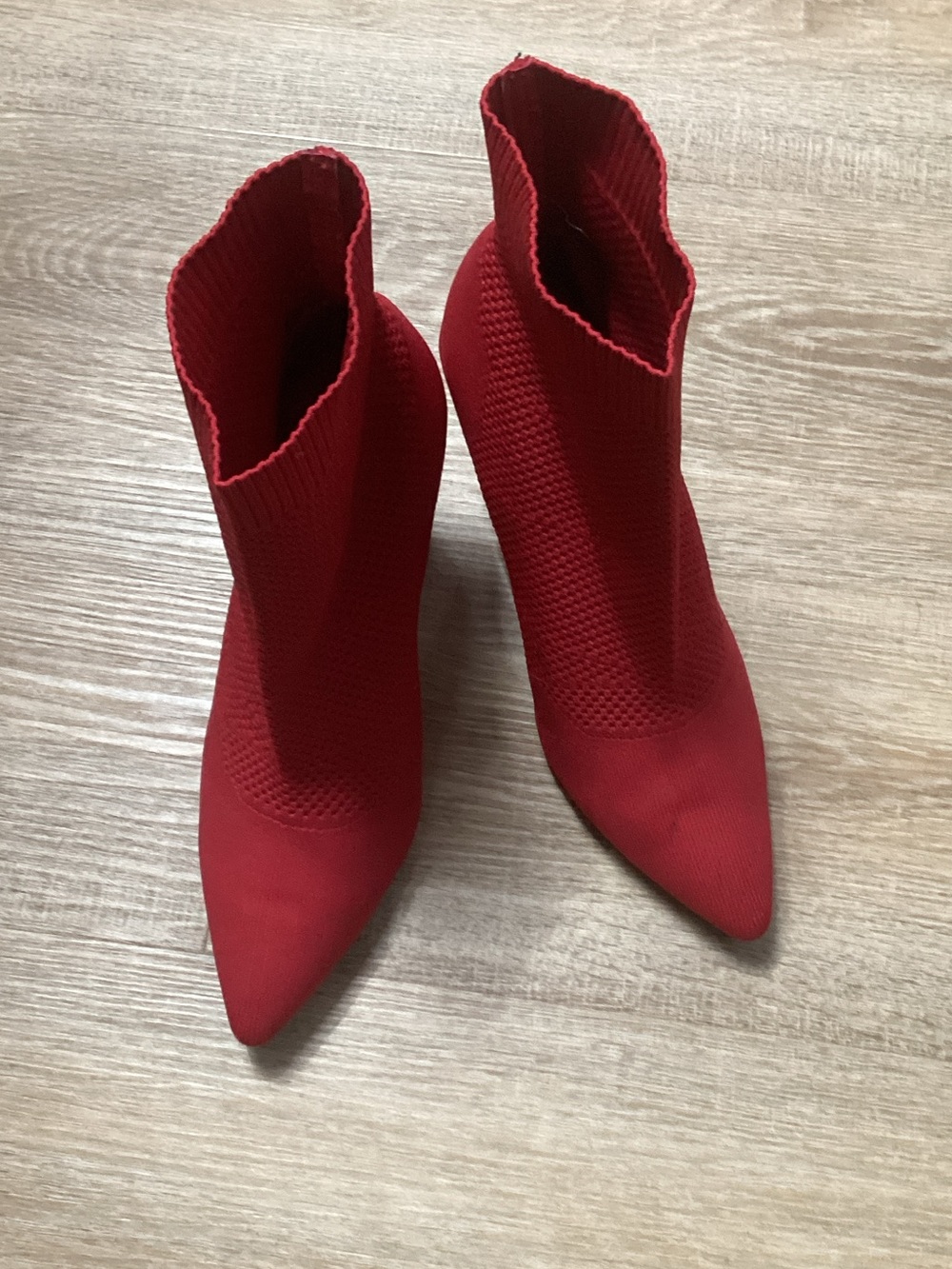 MIA Red Knit Pointed Sock Booties Sz 7.5 Heel 3.5 inches